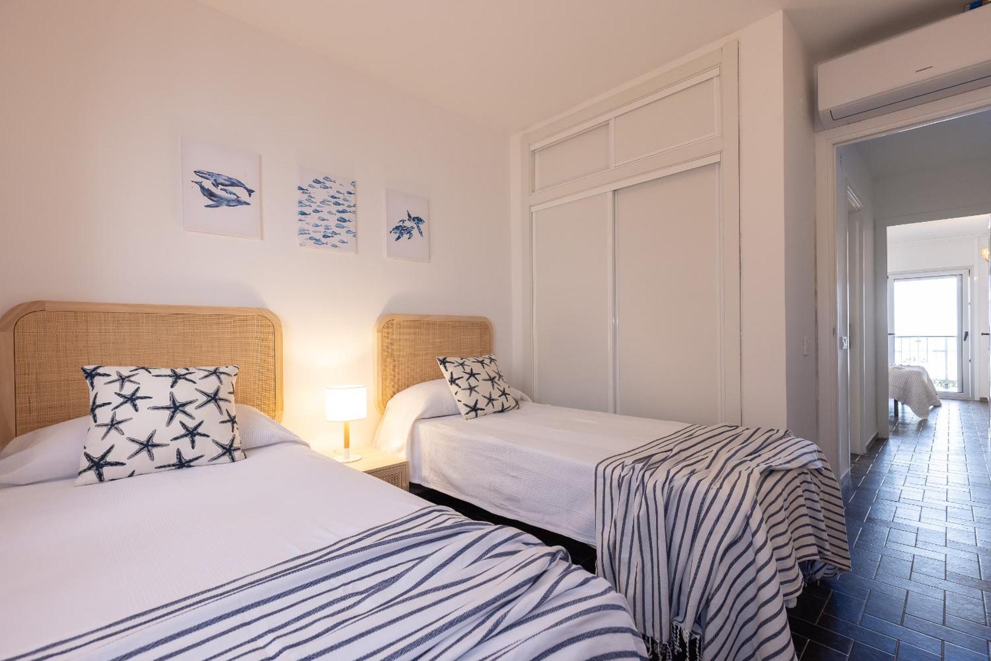 Uhc Dms Family Apartments Cambrils Exterior foto